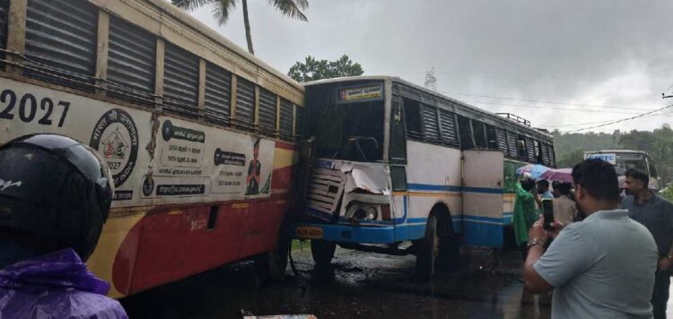 വയനാട് കെഎസ്ആര്‍ടിസി ബസുകള്‍ കൂട്ടിയിടിച്ചു; നിരവധി പേര്‍ക്ക് പരിക്ക്