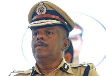 ‘രക്ഷാപ്രവർത്തന’ക്കേസ് അട്ടിമറി; അജിത് കുമാറിനെ കൈവിട്ട് ആഭ്യന്തര മന്ത്രി, സസ്‌പെൻഡ് ചെയ്‌തേക്കും