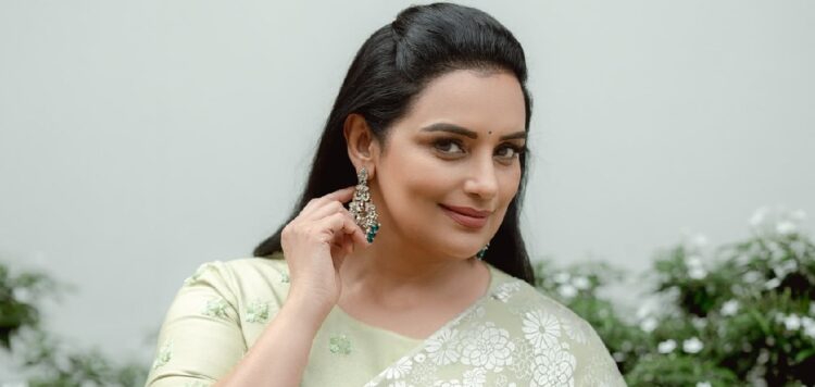 അമ്മയിൽ പവർ ഗ്രൂപ്പ്, ലാലേട്ടൻ വരെ രാജിവെച്ച് പോയി’; പവർഗ്രൂപ്പ് വെളിപ്പെട്ടത് പോരാട്ടത്തിൻ്റെ വിജയം: ശ്വേത